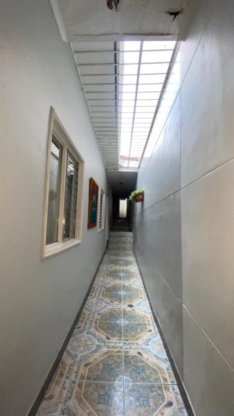 Se vende casa usada en buen estado, en el Barrio Manrique 45