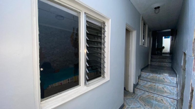Se vende casa usada en buen estado, en el Barrio Manrique 45