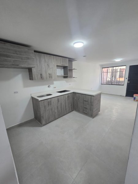 Apartamento cerca a santa Lucia
