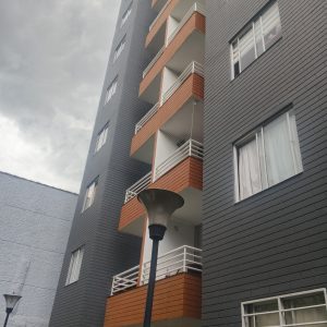 Vento apartamento en piso alto con exelente vista