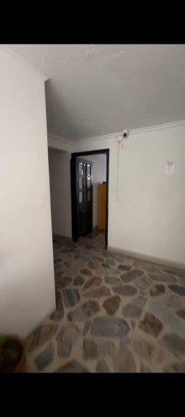 Vendo apartamento grande con exelente ubicación.🏡