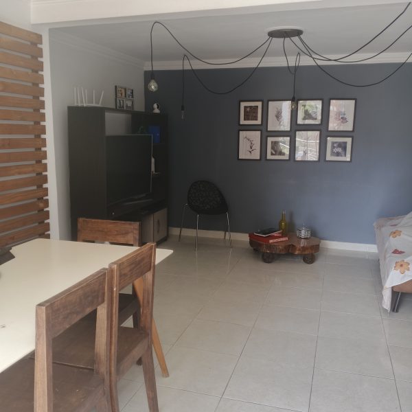Vendo cómodo apartamento, con excelente ubicación en la loma los Bernal