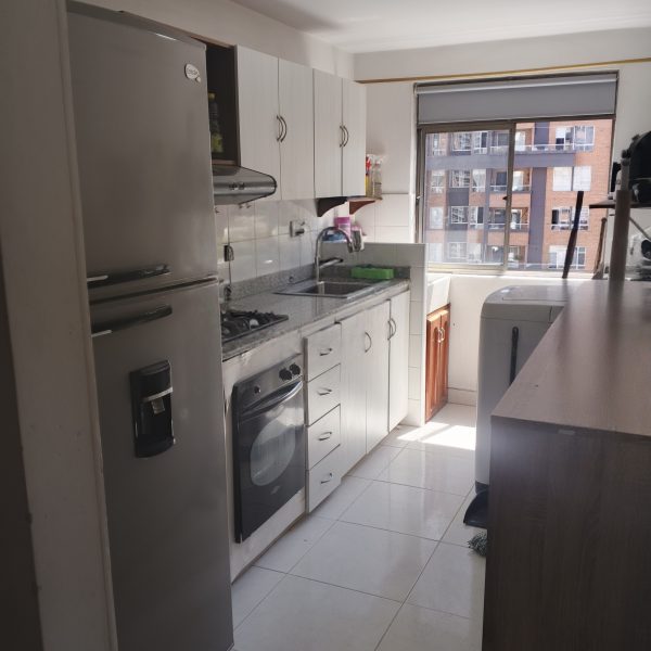 Vendo cómodo apartamento, con excelente ubicación en la loma los Bernal