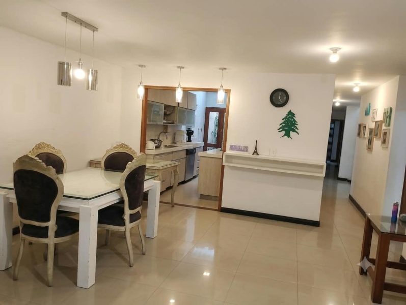 Casa grande primer piso Santa Mónica 🏡👫